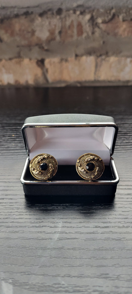 GOLD SHIELD CUFFLINGS